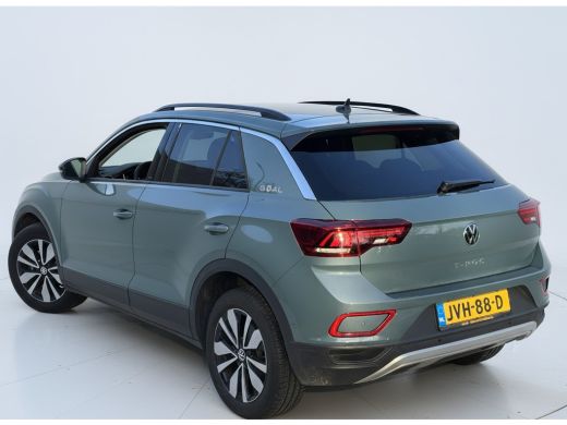 Volkswagen T-Roc TSI 115PK LIFE GOAL EDITION NAVI/CARPLAY/STOELVERWARMING FABRIEKS GARANTIE ActivLease financial lease