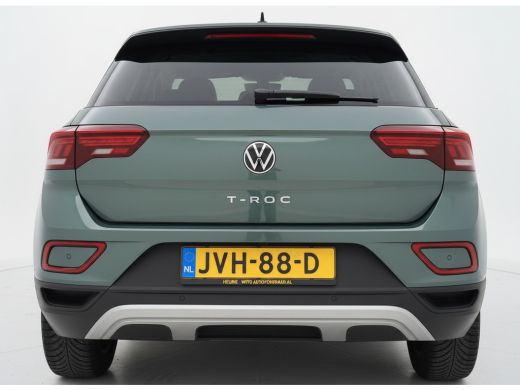 Volkswagen T-Roc TSI 115PK LIFE GOAL EDITION NAVI/CARPLAY/STOELVERWARMING FABRIEKS GARANTIE ActivLease financial lease