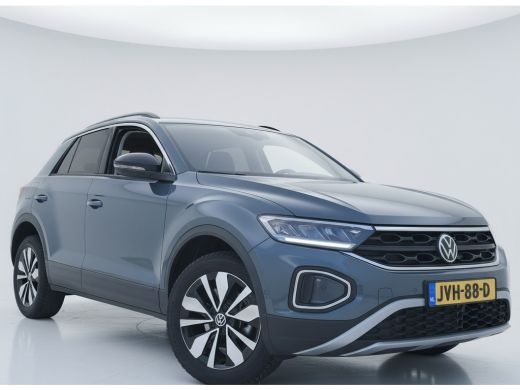 Volkswagen T-Roc TSI 115PK LIFE GOAL EDITION NAVI/CARPLAY/STOELVERWARMING FABRIEKS GARANTIE ActivLease financial lease