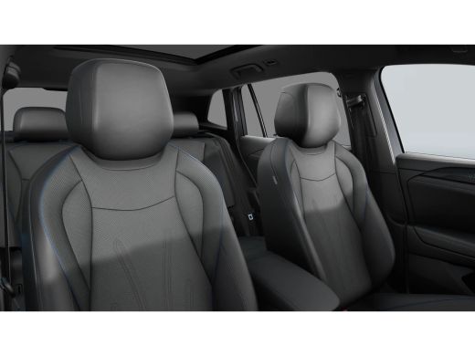 Volkswagen Tiguan R-Line Edition - eHybrid Inclusief &euro;2000,- inruilvoordeel| 'App-Connect' draadloze smartphone int... ActivLease financial lease