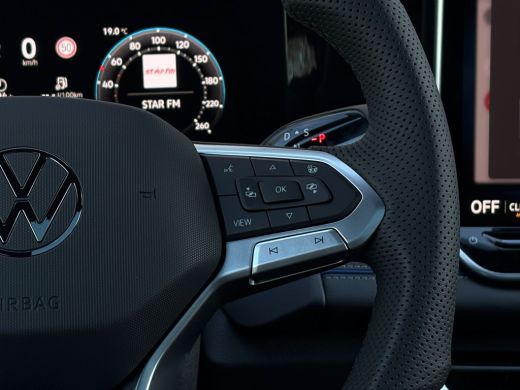 Volkswagen Tiguan R-Line Edition - eHybrid Inclusief &euro;2000,- inruilvoordeel| 'App-Connect' draadloze smartphone int... ActivLease financial lease