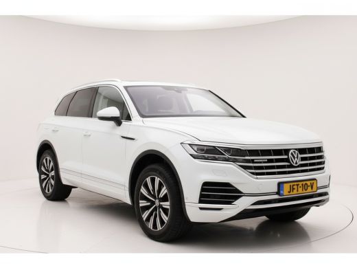 Volkswagen Touareg 3.0 TSi eHybrid ATMOSPHERE 4MOTION TREKHAAK/HEAD-UP/PANORAMADAK ActivLease financial lease