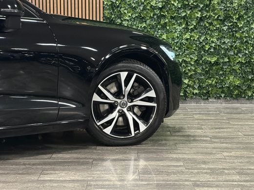Volvo  V60 T6 AWD Recharge R-Design Adaptieve Cruise Control | Stoel en Stuurwielverwarming | Parkeercamera ... ActivLease financial lease