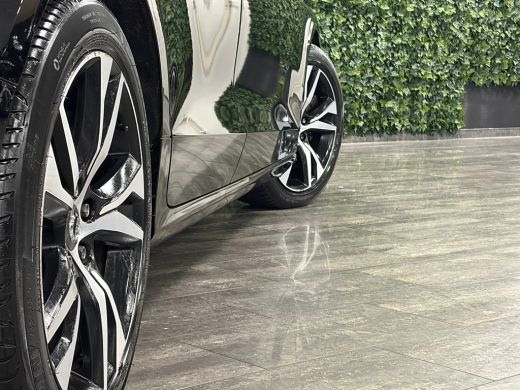 Volvo  V60 T6 AWD Recharge R-Design Adaptieve Cruise Control | Stoel en Stuurwielverwarming | Parkeercamera ... ActivLease financial lease