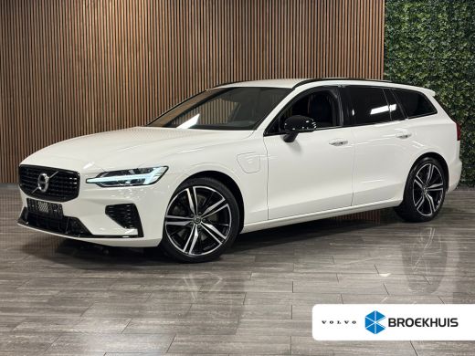Volvo  V60 T6 AWD Recharge R-Design Trekhaak | Adaptieve Cruise Control | Stoel en Stuurwielverwarming | Par...