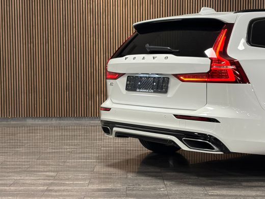 Volvo  V60 T6 AWD Recharge R-Design Trekhaak | Adaptieve Cruise Control | Stoel en Stuurwielverwarming | Par... ActivLease financial lease