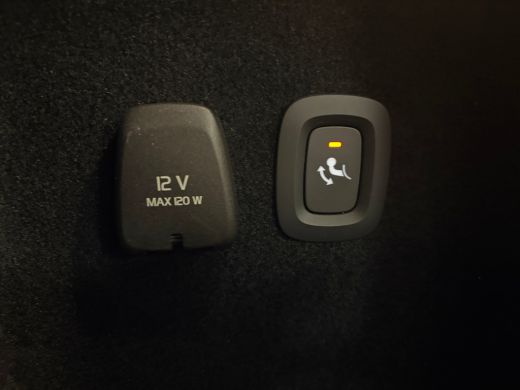 Volvo  V60 T6 AWD Recharge R-Design Trekhaak | Adaptieve Cruise Control | Stoel en Stuurwielverwarming | Par... ActivLease financial lease