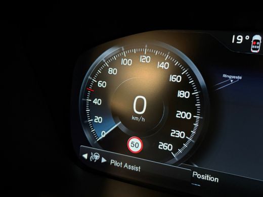 Volvo  V60 T6 AWD Recharge R-Design Trekhaak | Adaptieve Cruise Control | Stoel en Stuurwielverwarming | Par... ActivLease financial lease