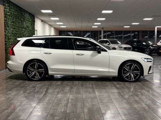Volvo  V60 T6 AWD Recharge R-Design Trekhaak | Adaptieve Cruise Control | Stoel en Stuurwielverwarming | Par... ActivLease financial lease