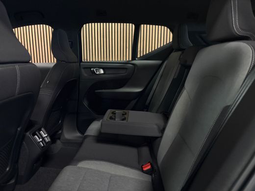 Volvo  XC40 T2 Aut. Business Pro Adaptieve Cruie Control | Dealer onderhouden | BLIS Dode Hoek Detectie | Par... ActivLease financial lease