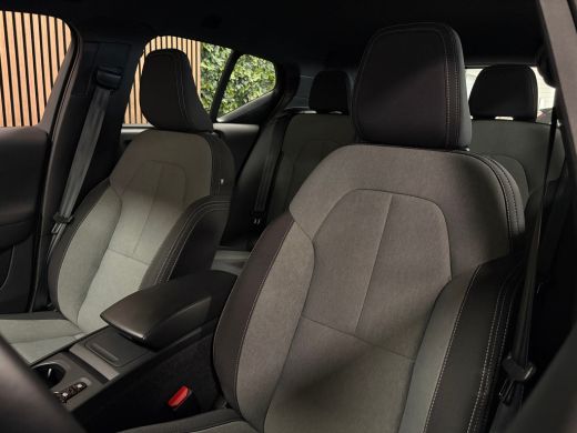 Volvo  XC40 T2 Aut. Business Pro Adaptieve Cruie Control | Dealer onderhouden | BLIS Dode Hoek Detectie | Par... ActivLease financial lease