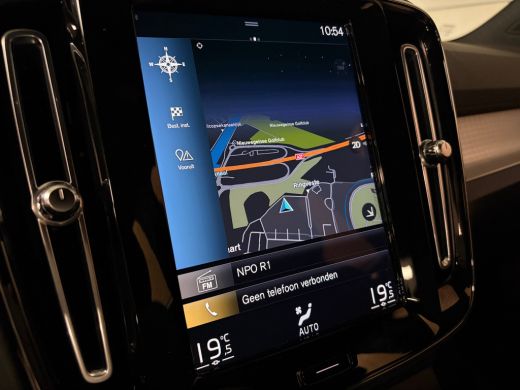 Volvo  XC40 T2 Aut. Business Pro Adaptieve Cruie Control | Dealer onderhouden | BLIS Dode Hoek Detectie | Par... ActivLease financial lease