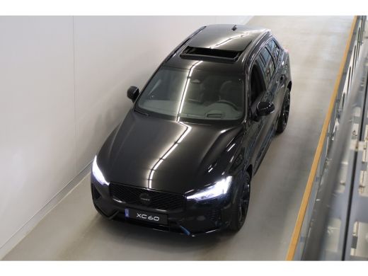 Volvo  XC60 T6 350PK AWD Plus Black Edition | Facelift | Pano-dak | Premium Pack | Lighting Pack ActivLease financial lease