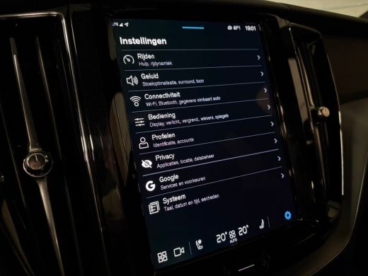 Volvo  XC60 T6 AWD Recharge Plus Dark 360&deg; Camera | Harman Kardon | All Season Banden | Adaptieve Cruise Cont... ActivLease financial lease