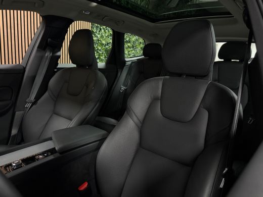 Volvo  XC60 T6 AWD Recharge Plus Dark Trekhaak | 360&deg; Camera | Michelin all Season banden | Adaptieve Cruise ... ActivLease financial lease