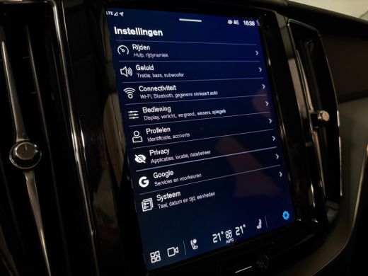 Volvo  XC60 T6 AWD Recharge Plus Dark Trekhaak | 360&deg; Camera | Michelin all Season banden | Adaptieve Cruise ... ActivLease financial lease