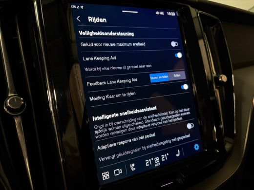 Volvo  XC60 T6 AWD Recharge Plus Dark Trekhaak | 360&deg; Camera | Michelin all Season banden | Adaptieve Cruise ... ActivLease financial lease