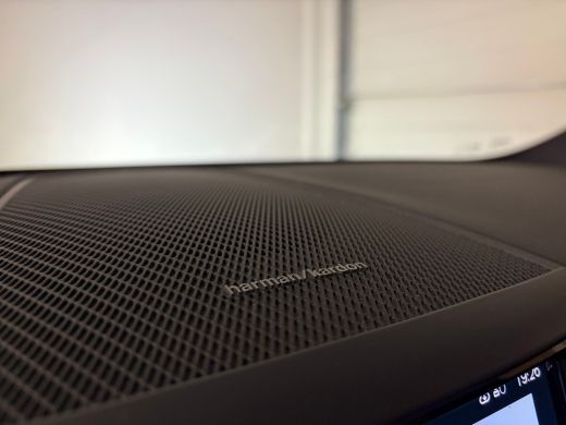 Volvo  XC60 T6 AWD Recharge Ultra Bright 360&deg; Camera | Michelin Cross Climate banden | Head-Up Display | Harm... ActivLease financial lease