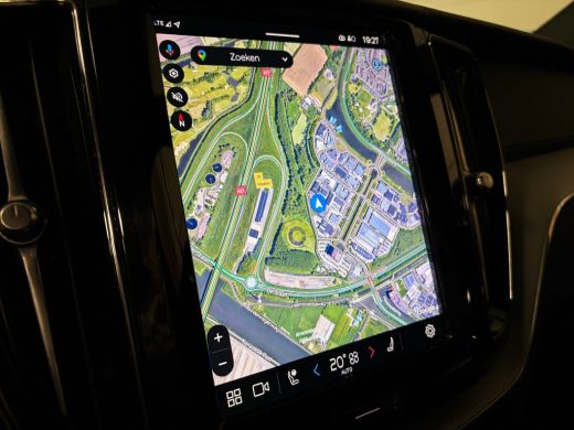 Volvo  XC60 T6 AWD Recharge Ultra Bright 360&deg; Camera | Michelin Cross Climate banden | Head-Up Display | Harm... ActivLease financial lease