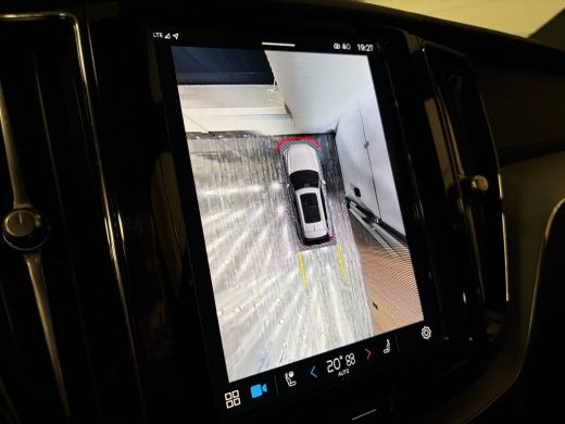 Volvo  XC60 T6 AWD Recharge Ultra Bright 360&deg; Camera | Michelin Cross Climate banden | Head-Up Display | Harm... ActivLease financial lease