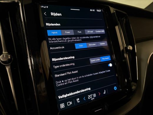 Volvo  XC60 T6 AWD Recharge Ultra Bright 360&deg; Camera | Michelin Cross Climate banden | Head-Up Display | Harm... ActivLease financial lease