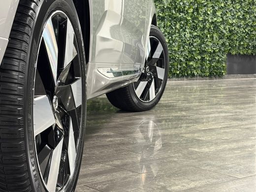 Volvo  XC60 T6 AWD Recharge Ultra Bright 360&deg; Camera | Michelin Cross Climate banden | Head-Up Display | Harm... ActivLease financial lease