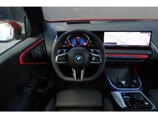 BMW X3 30e xDrive M Sport Automaat / Panoramadak / Trekhaak / Sportstoelen / Stoelventilatie / Stuurverw...