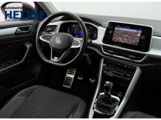 Volkswagen T-Roc TSI 115PK LIFE GOAL EDITION NAVI/CARPLAY/STOELVERWARMING FABRIEKS GARANTIE