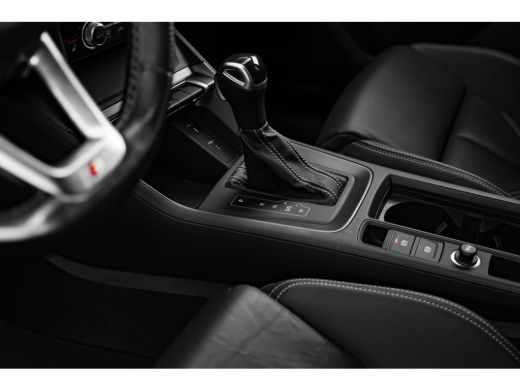 Audi Q3 45 TFSI e S Edition 245PK | Camera achter | Stoelverw. voor | Comfort sleutel | Matrix LED Koplampen ActivLease financial lease