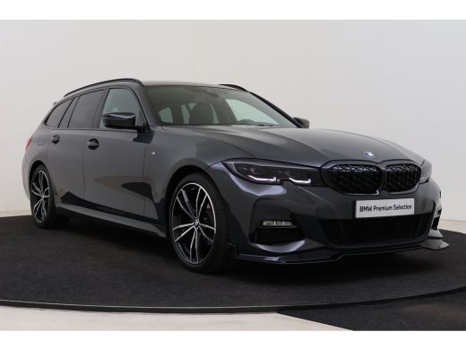 BMW 3 Serie Touring 318i M Sport Automaat / Sportstoelen / M Sportonderstel / LED / Live Cockpit Professional... ActivLease financial lease