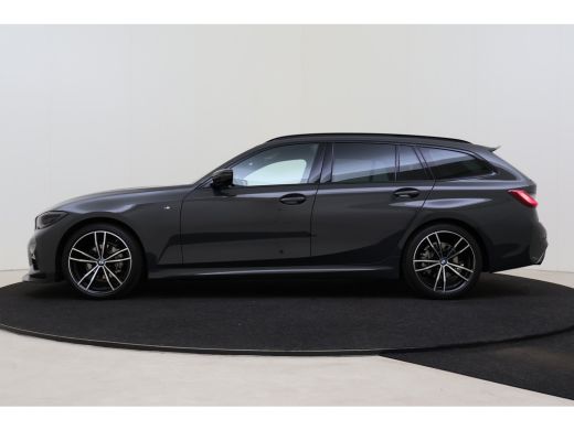 BMW 3 Serie Touring 318i M Sport Automaat / Sportstoelen / M Sportonderstel / LED / Live Cockpit Professional... ActivLease financial lease