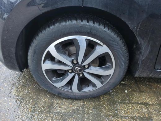 Citroën C1 1.0 VTi Shine | Navi by app | Camera | Climate control | Apple carplay | Lichtmetaal | 32.000km | ActivLease financial lease