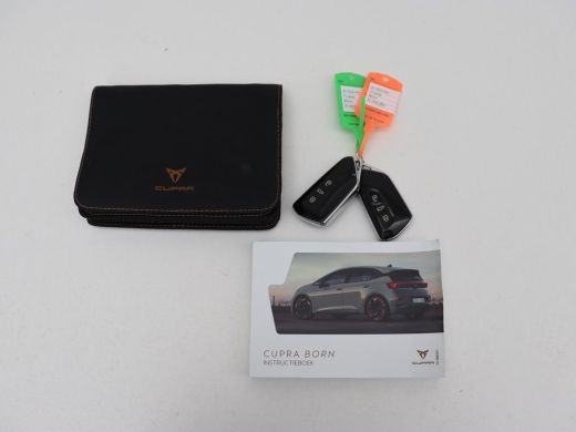 CUPRA Born Adrenaline One 62 kWh | Stoelverwarming | Adaptive cruise | Camera | Carplay | Sfeerverlichting |... ActivLease financial lease