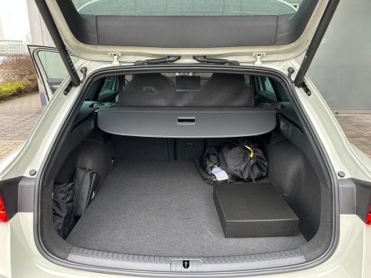 CUPRA Leon Sportstourer VZ Performance 1.5 TSI e-Hybrid 200 kW / 272 PK Stationwagen 6 versn. DSG ActivLease financial lease