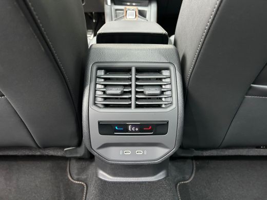 CUPRA Leon Sportstourer VZ Performance 1.5 TSI e-Hybrid 200 kW / 272 PK Stationwagen 6 versn. DSG ActivLease financial lease