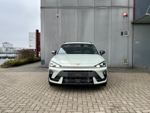 CUPRA Leon Sportstourer VZ Performance 1.5 TSI e-Hybrid 200 kW / 272 PK Stationwagen 6 versn. DSG ActivLease financial lease