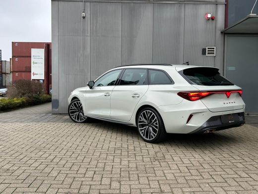 CUPRA Leon Sportstourer VZ Performance 1.5 TSI e-Hybrid 200 kW / 272 PK Stationwagen 6 versn. DSG ActivLease financial lease