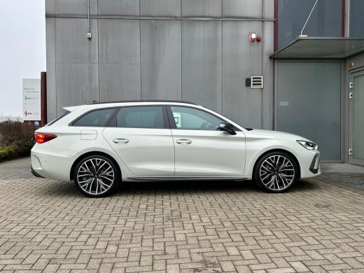 CUPRA Leon Sportstourer VZ Performance 1.5 TSI e-Hybrid 200 kW / 272 PK Stationwagen 6 versn. DSG ActivLease financial lease