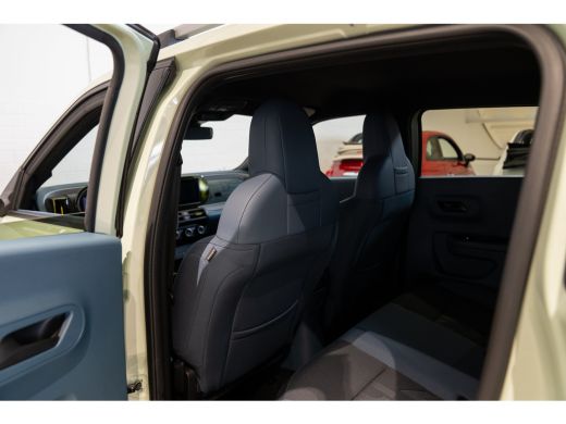 Fiat Grande Panda 1.2 Hybrid ICON | 8 Jaar Garantie! | Apple Carplay & Android Auto | Parkeersensoren | Airco | Cru... ActivLease financial lease