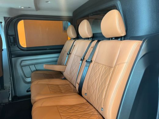 Ford Transit Custom 320 2.0 TDCI L2H1 Black Edition dubbele cabine Leder | 19"  | Glaslook | Spoiler | Full option! N... ActivLease financial lease