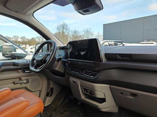 Ford Transit Custom 320 2.0 TDCI L2H1 Black Edition dubbele cabine Leder | 19"  | Glaslook | Spoiler | Full option! N... ActivLease financial lease