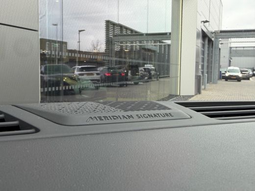 Land Rover Range Rover P550e Autobiography | Vierwielsturing | Lederen hemel | Koelbox | El. trekhaak | Meridian Signatu... ActivLease financial lease