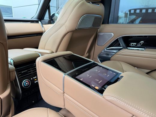 Land Rover Range Rover P550e Autobiography | Vierwielsturing | Lederen hemel | Koelbox | El. trekhaak | Meridian Signatu... ActivLease financial lease
