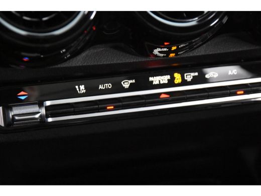 Mercedes-Benz GLB 180 *1ste eigenaar*Panoramadak*Stoelverwarming*Carplay* ActivLease financial lease