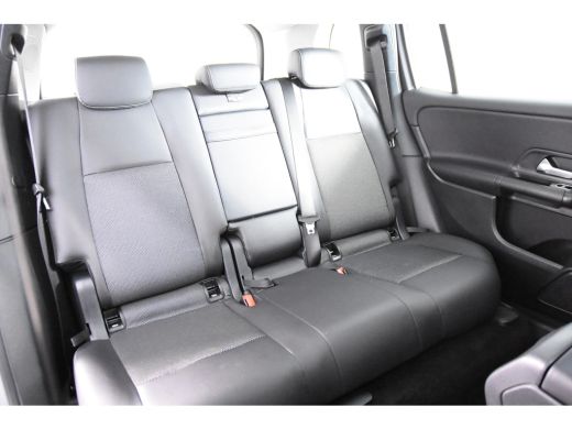 Mercedes-Benz GLB 180 *1ste eigenaar*Panoramadak*Stoelverwarming*Carplay* ActivLease financial lease