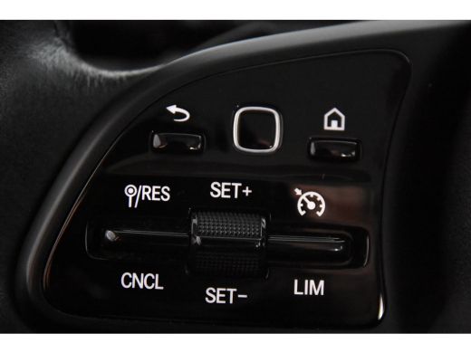 Mercedes-Benz GLB 180 *1ste eigenaar*Panoramadak*Stoelverwarming*Carplay* ActivLease financial lease