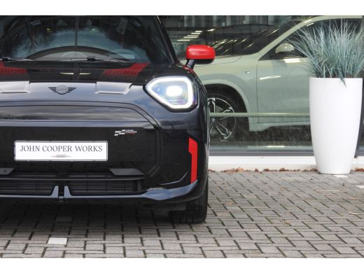Mini Aceman E / John Cooper Works / Pakket M / 19" JCW Strive Spoke 2-tone met sportbanden ActivLease financial lease