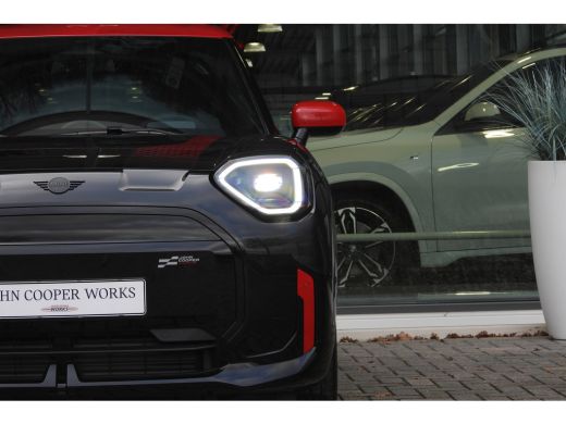 Mini Aceman E / John Cooper Works / Pakket M / 19" JCW Strive Spoke 2-tone met sportbanden ActivLease financial lease