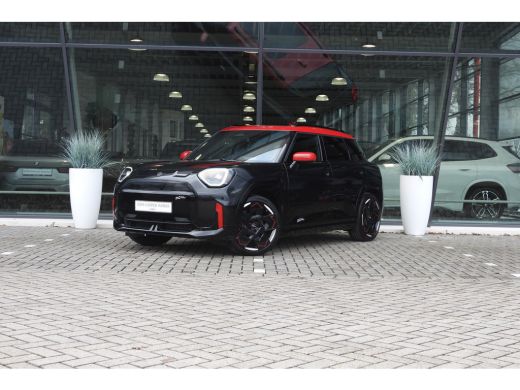 Mini Aceman E / John Cooper Works / Pakket M / 19" JCW Strive Spoke 2-tone met sportbanden ActivLease financial lease