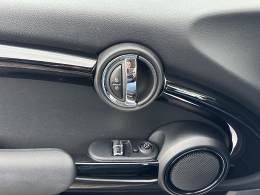 Mini Electric Basic 33 kWh NL-AUTO | NAVI | DEALERONDERHOUD ActivLease financial lease